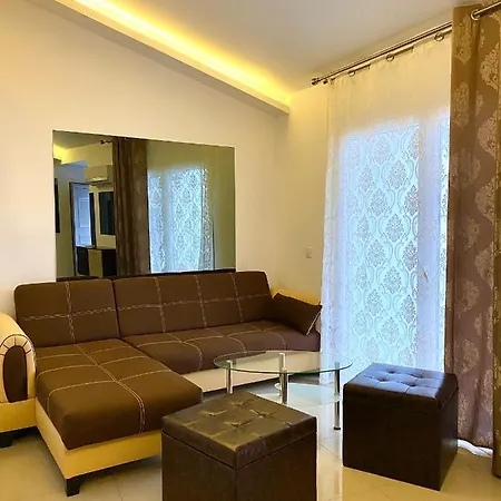 Holiday home Elegancevilla *