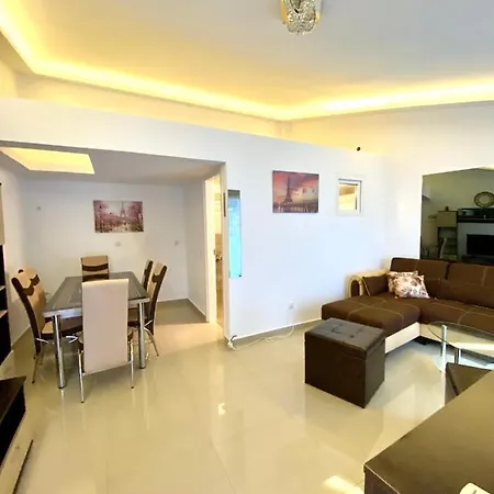 Elegancevilla Rachonio